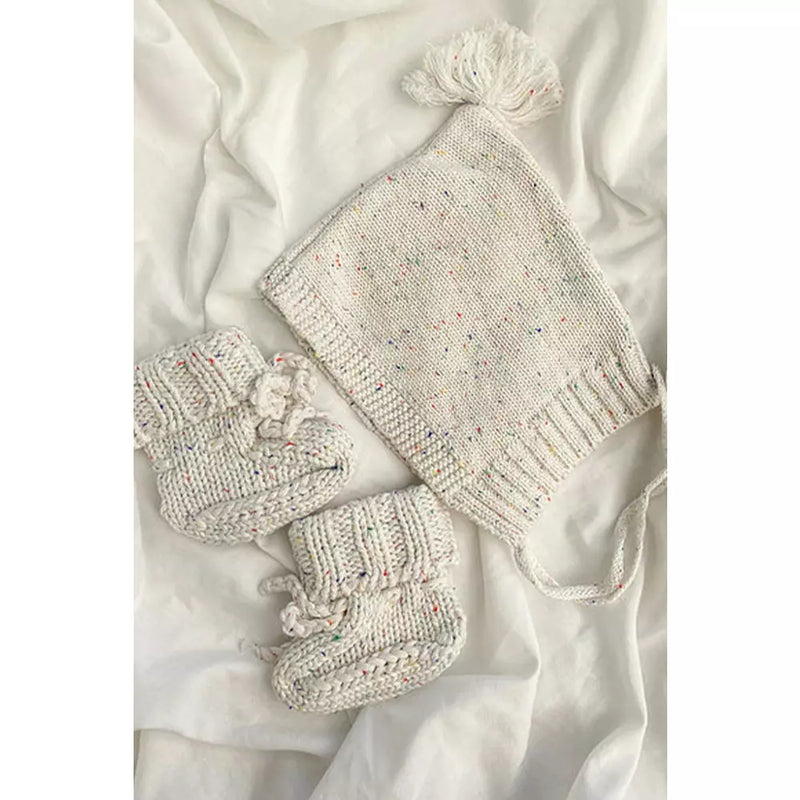 Bundl Booties & Bonnet Vanilla Speckles