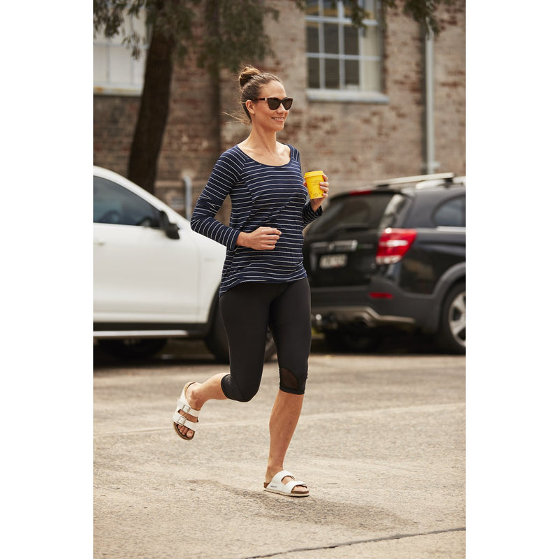 Hello Monday Essential Long Sleeve Tee Navy