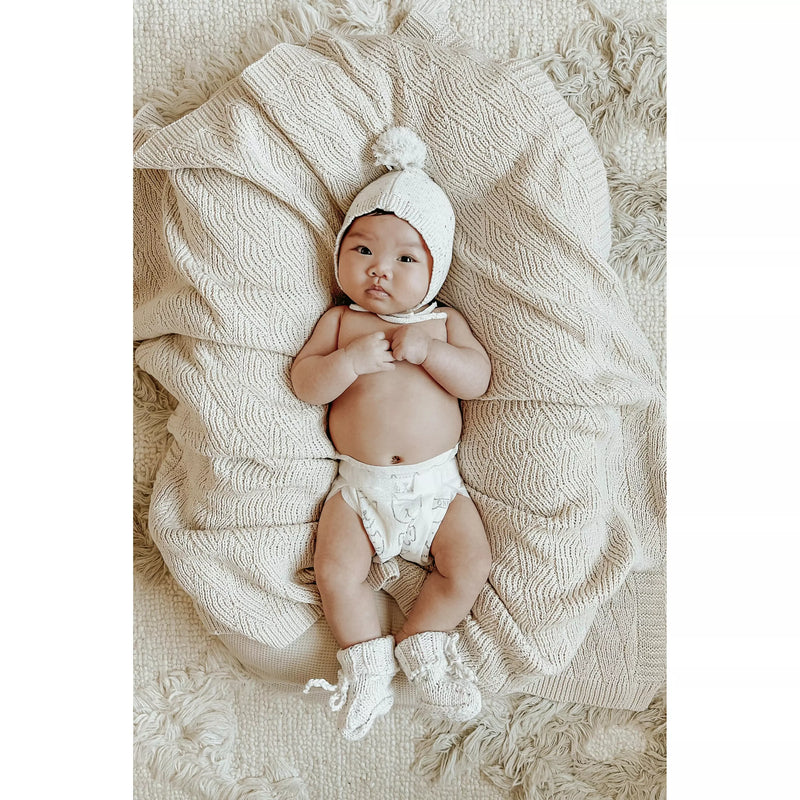 Bundl Booties & Bonnet Vanilla Speckles